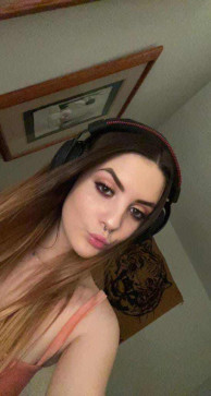 Jessica, 28, United States