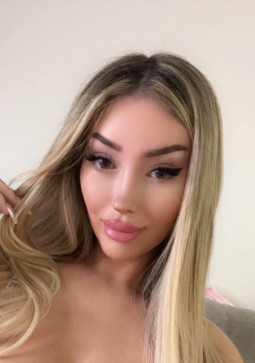 Carli Nicki, 26, United States