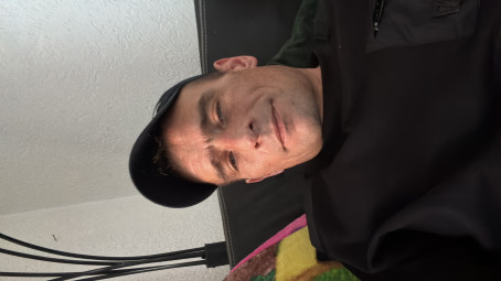 Javobs, 33, Netherlands