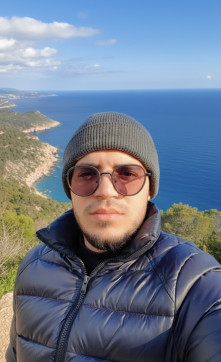 Ahla Biik, 26, Tunisia