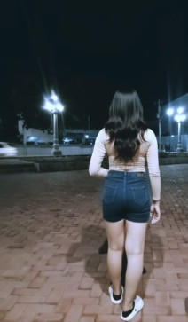 Riza, 25, Philippines