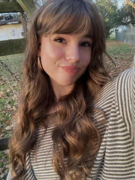 Samantha, 18, Canada