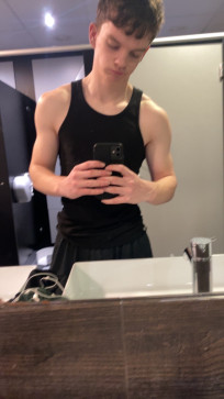 Applehahshs, 19, Isle Of Man