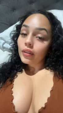 Jdjdhdh Hhzhzh, 21, United States