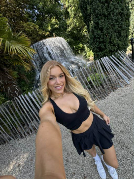 Elle Brooke, 28, United States