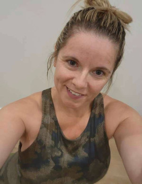 Doris, 40, United States