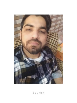 Sunny Dixit, 22, India