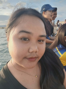 Carla Clariza, 20, Philippines