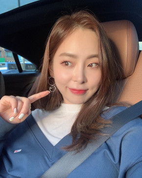 LauraKim, 26, South Korea