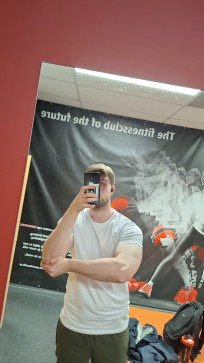 Hello There, 25, Netherlands