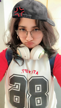 Kriti Singh, 19, India