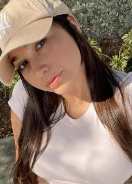 Charlotte Anthony, 33, United States