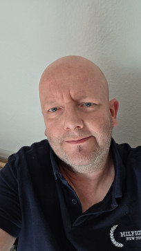 Thomas, 53, Denmark