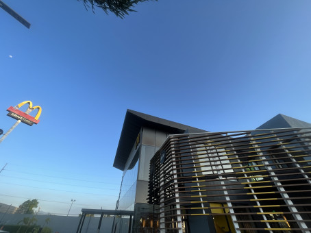 MissIndeoendent, 44, Philippines