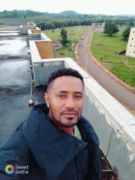 Aschenaki Abdu, 18, Ethiopia