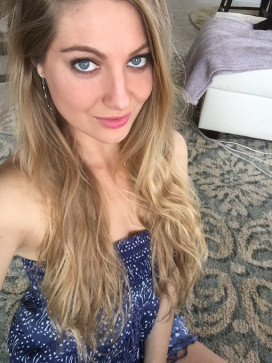 Adria Smith, 39, Germany