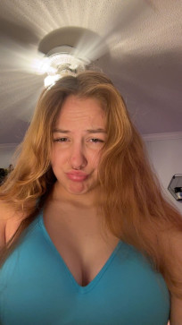 Valley Mary, 21, United States