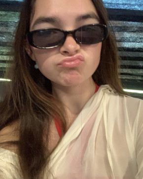 Alice, 18, United Kingdom