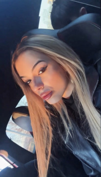 Emma, 19