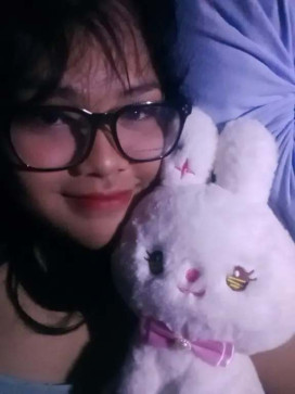 Kia Gwapa, 18, Philippines