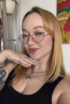 Gina Hills, 29, United States