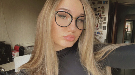 Stella Gracias, 26, United Kingdom