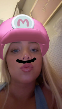 Brielle, 19, United States