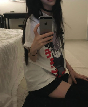 Seo Yeon, 18, South Korea