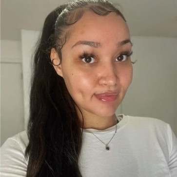 Sandra, 32, United States