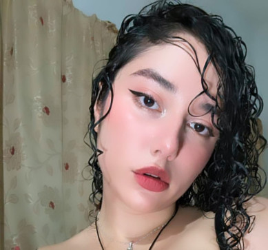 Ruby Valentine, 36, Italy