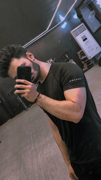 SHASHANK SAXENA, 25, India