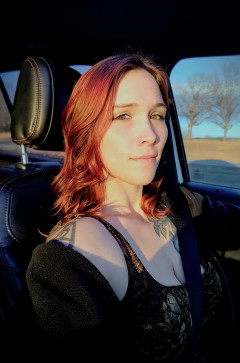 Angela Thoms, 23, United States