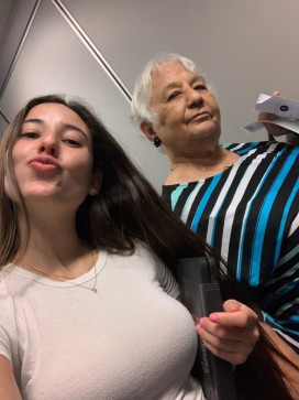 Single Elena, 26, United States