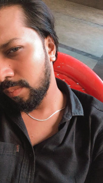 Aamir Shaykh, 26, India