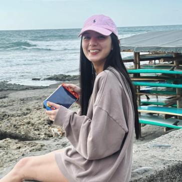 Memyselfandi, 31, Philippines