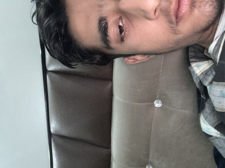 Pegggfeccc, 18, India