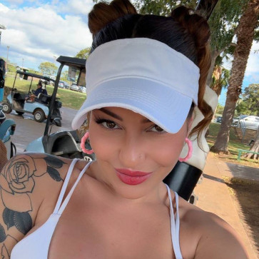 Mierspeckett, 26, United States