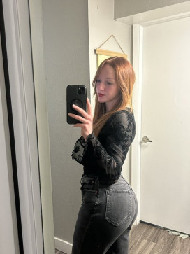 Samanthawallence, 28, United States