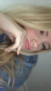 Naomii, 22, United States