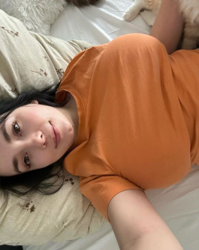 Olivia, 26, United Kingdom