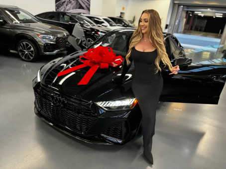 Justina Martin, 27, United States