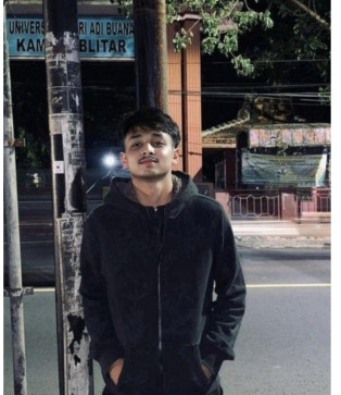 Sameer Ahmad, 18, India