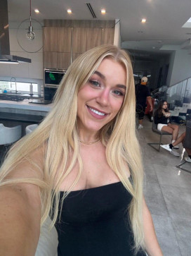 Mia Lydia, 30, United States