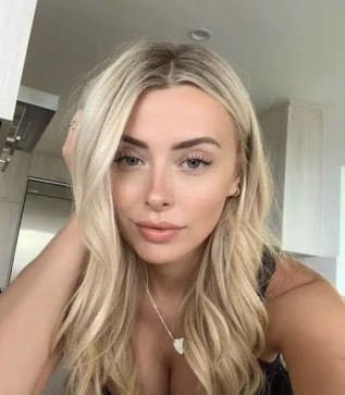 Angela, 29, United States
