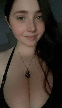 Rena Marie, 26, United States