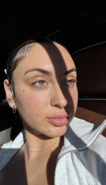 Henny, 29, United States