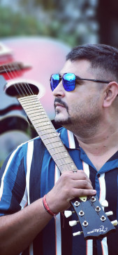 Mayur Mistry, 35, India