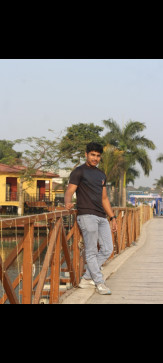 Gshsh, 18, India