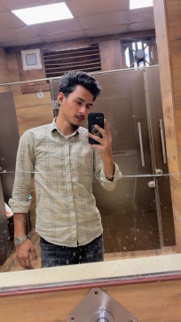Zaid, 21, India