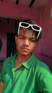 Alszad, 20, India